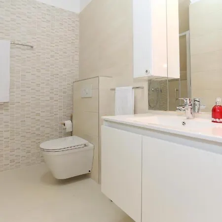 Apartamento In Tribunj With Air Conditioning, Wifi 4953-1 *