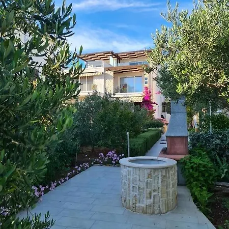 In Tribunj With Air Conditioning, Wifi 4953-1 Tribalj