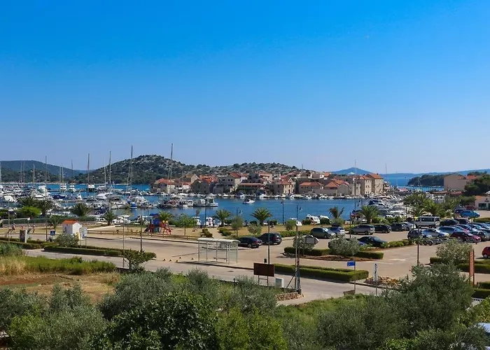 In Tribunj With Air Conditioning, Wifi 4953-1 Tribalj