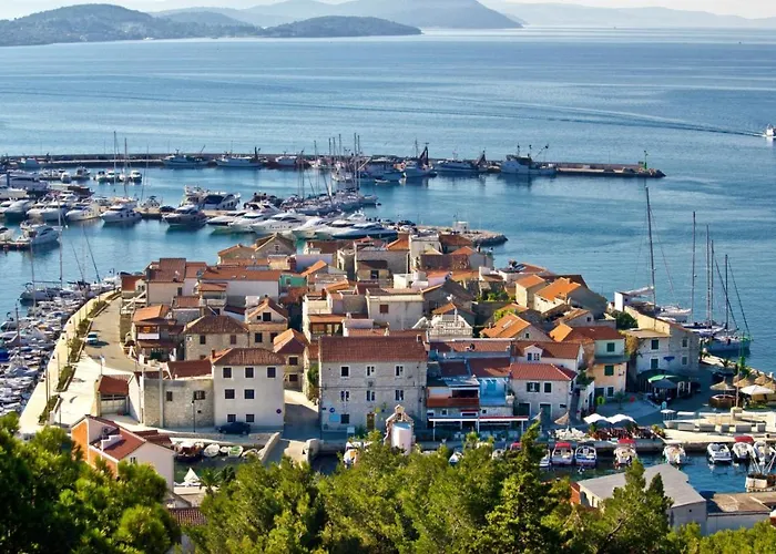 דירה In Tribunj With Air Conditioning, Wifi 4953-1 Tribalj