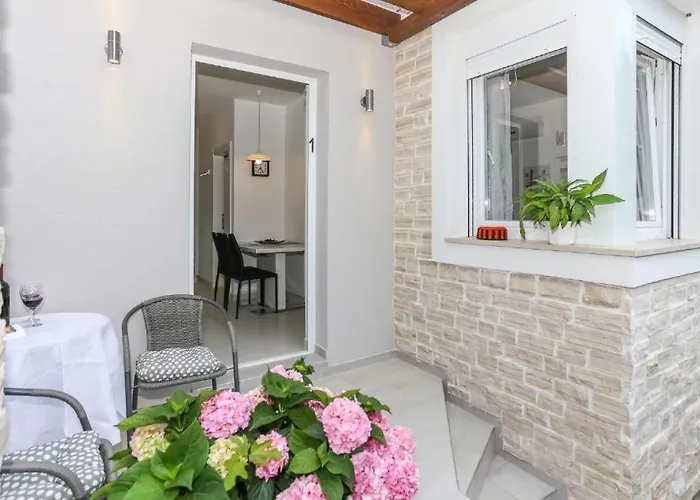 In Tribunj With Air Conditioning, Wifi 4953-1 * Tribalj