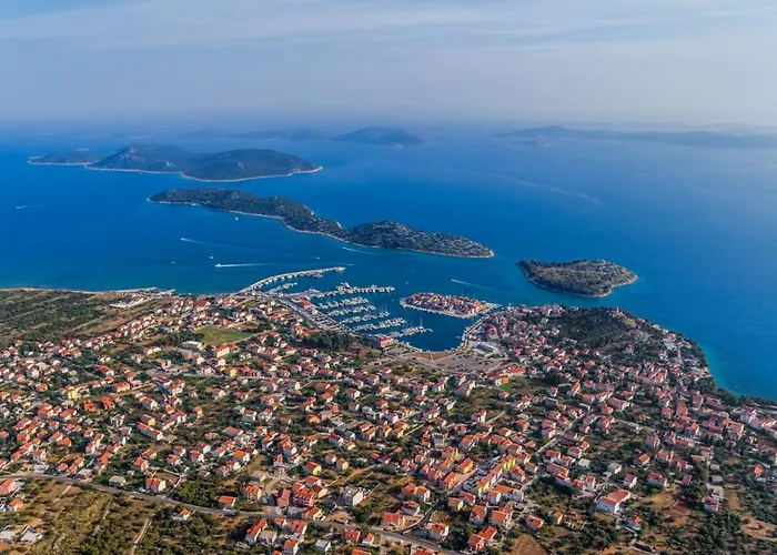 דירה In Tribunj With Air Conditioning, Wifi 4953-1